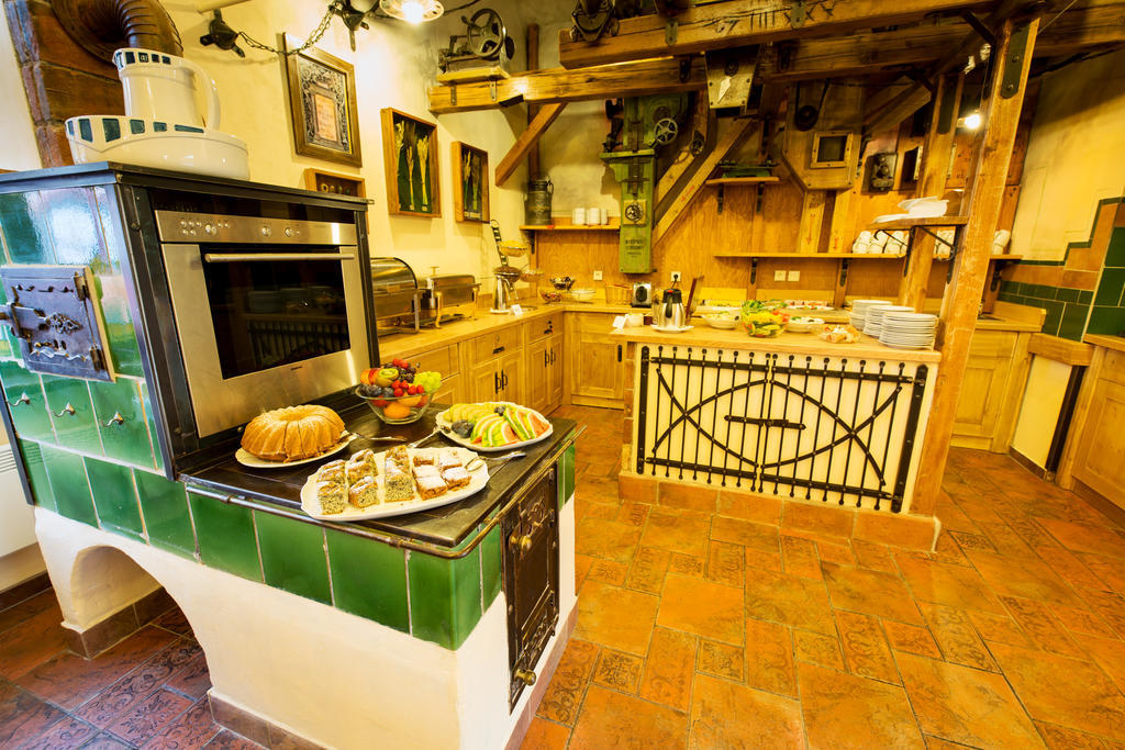 Hotel Selsky Dvur - Bohemian Village Courtyard Praga Exterior foto